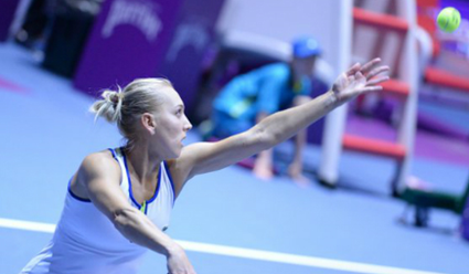 Елена Веснина обыграла Каролин Гарсию в первом круге турнира в Дохе