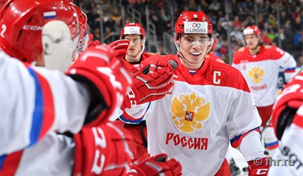 Как молодежная сборная России по хоккею провела первую половину Суперсерии