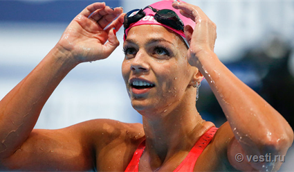 Юлия Ефимова победила на дистанции 50 м брассом на этапе КМ по плаванию в Дохе