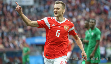 Денис Черышев первым в истории забил гол в стартовом матче ЧМ по футболу после выхода на замену