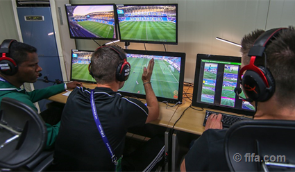 В РФС назвали сроки внедрения видеоповторов в российском футболе
