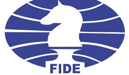 Российские шахматисты получили возможность выступать под флагом FIDE до 2024 года