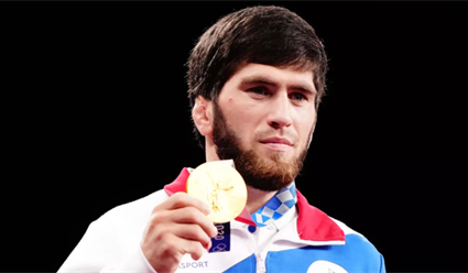 Заур Угуев - пятикратный чемпион России по вольной борьбе