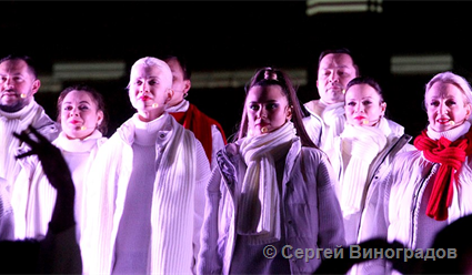 Единственный в России мультимедийный каток открылся в Лужниках