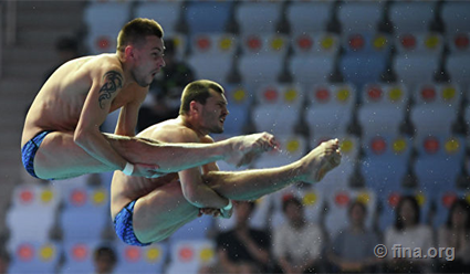 Виктор Минибаев и Александр Бондарь завоевали серебро в прыжках в воду с вышки на чемпионате мира