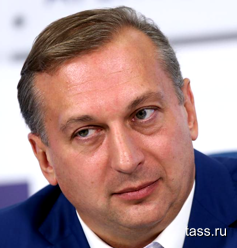 Бывший президент российских федераций водного поло, прыжков в воду и синхронного плавания Алексей Власенко освобожден условно-досрочно