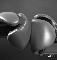 World Boxing допустила российских боксеров с флагом и гимном